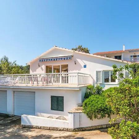 Holiday home 2 Bedroom Lovely In